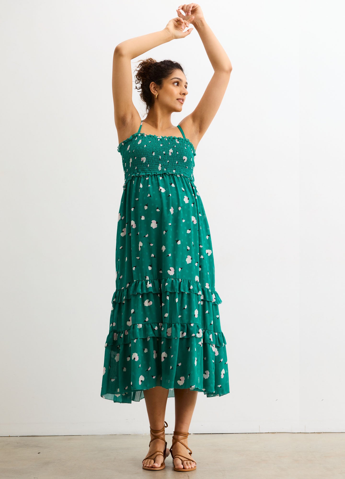 The Dani Dress - Jade green maternity dress with adjustable straps and flowy skirt, ideal for pregnancy and nursing.