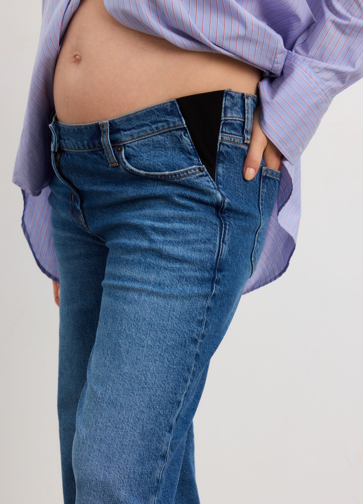 The Relaxed Wide Leg Maternity Jean