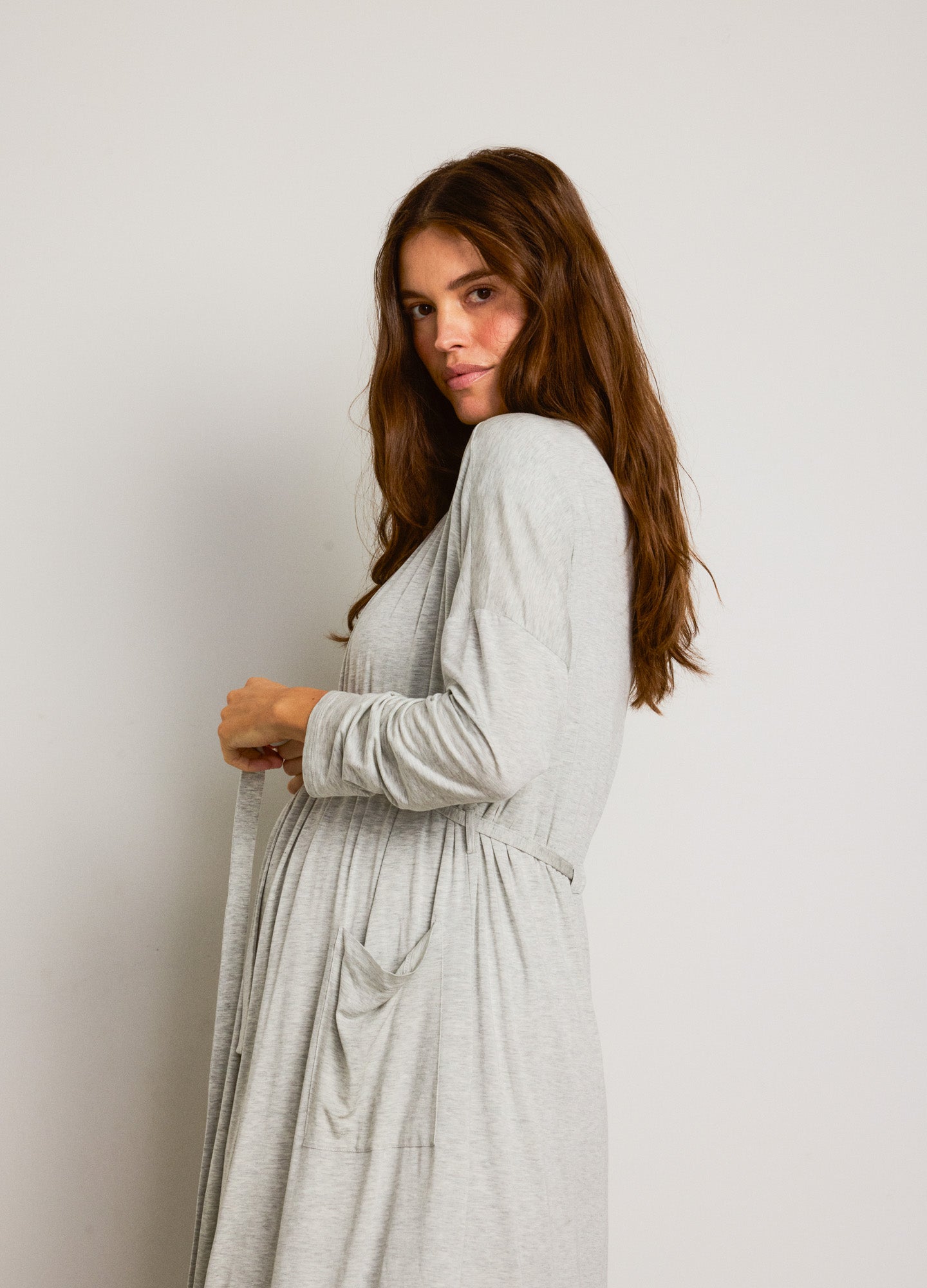 HATCH Collection The Softluxe Robe in Light Grey Melange | Size: Large HATCH Collection The Softluxe Robe in Light Grey Melange | Size: Large