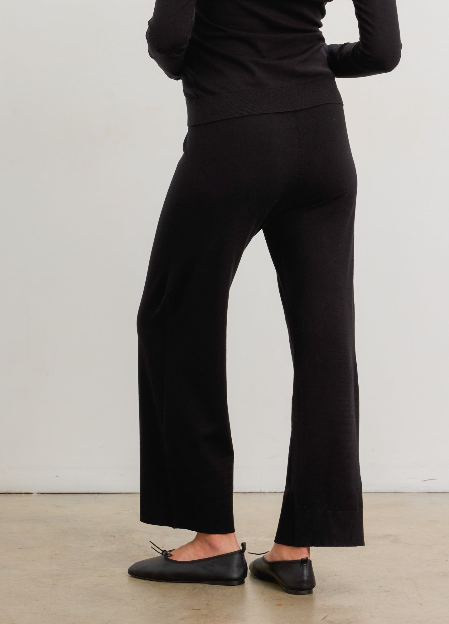 The Softsculpt Knit Crop Pant