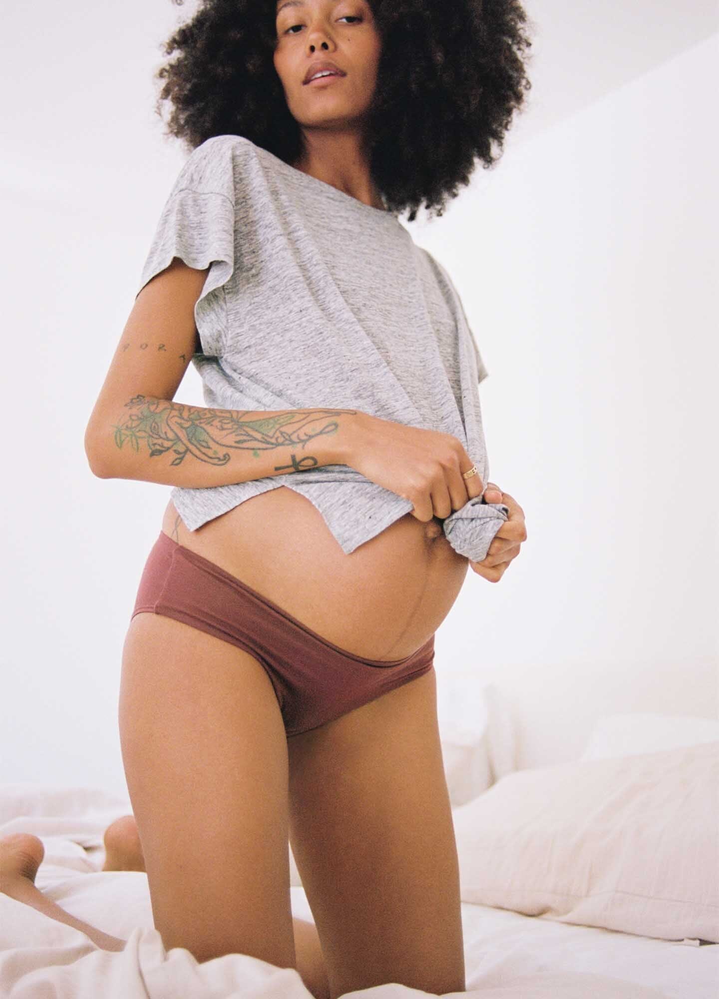 The Everyday Linen Tee - Heather grey maternity linen tee with short sleeves, relaxed fit for pregnancy, nursing, and postpartum comfort.