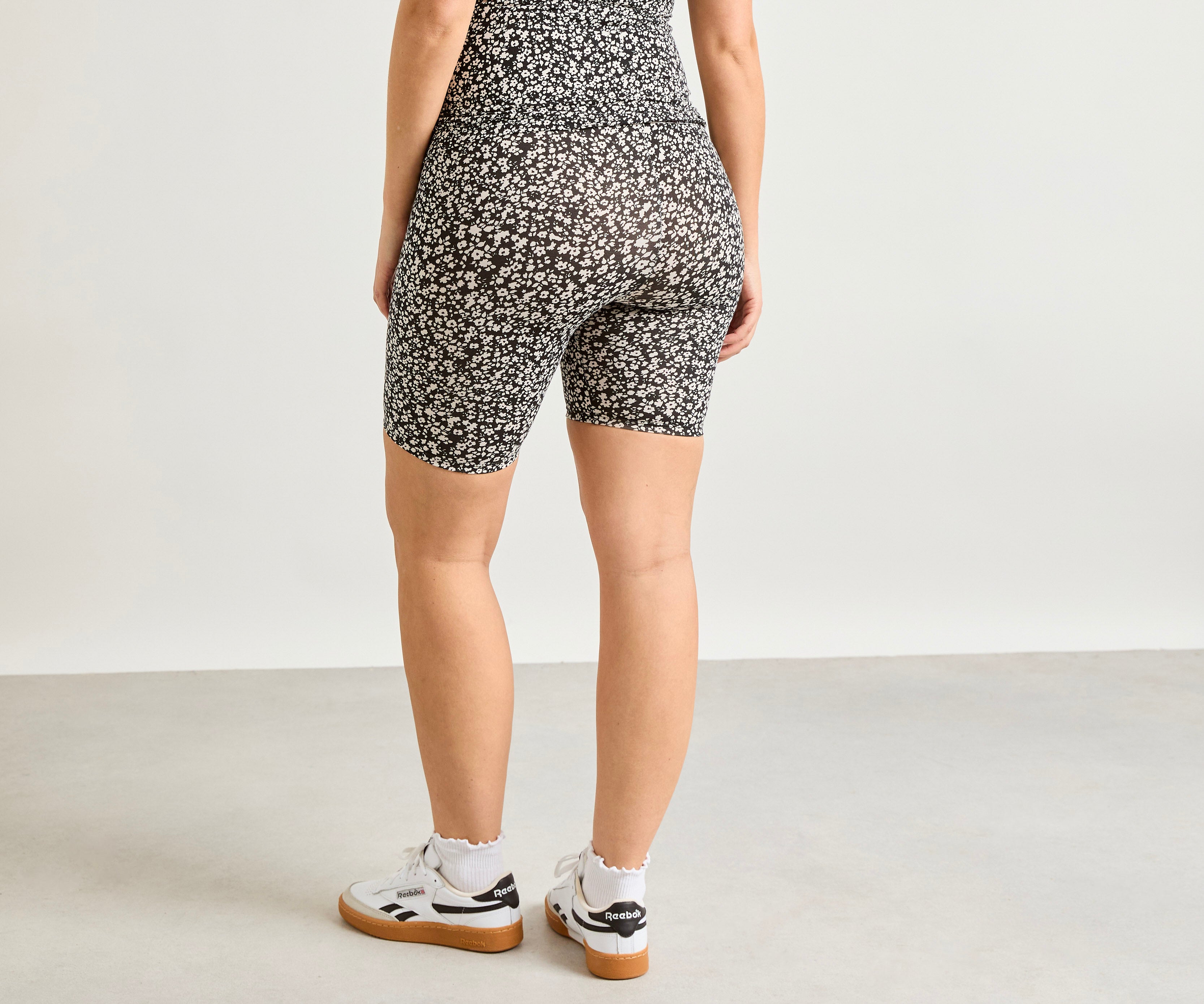 color:abstract floral