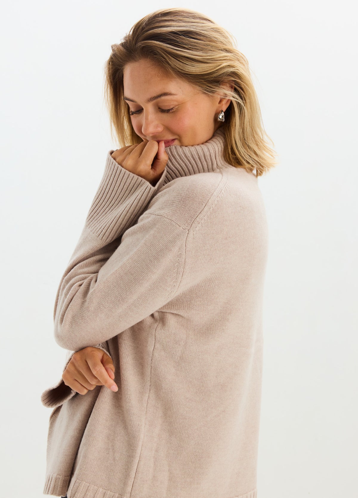 The Mira Nursing Turtleneck