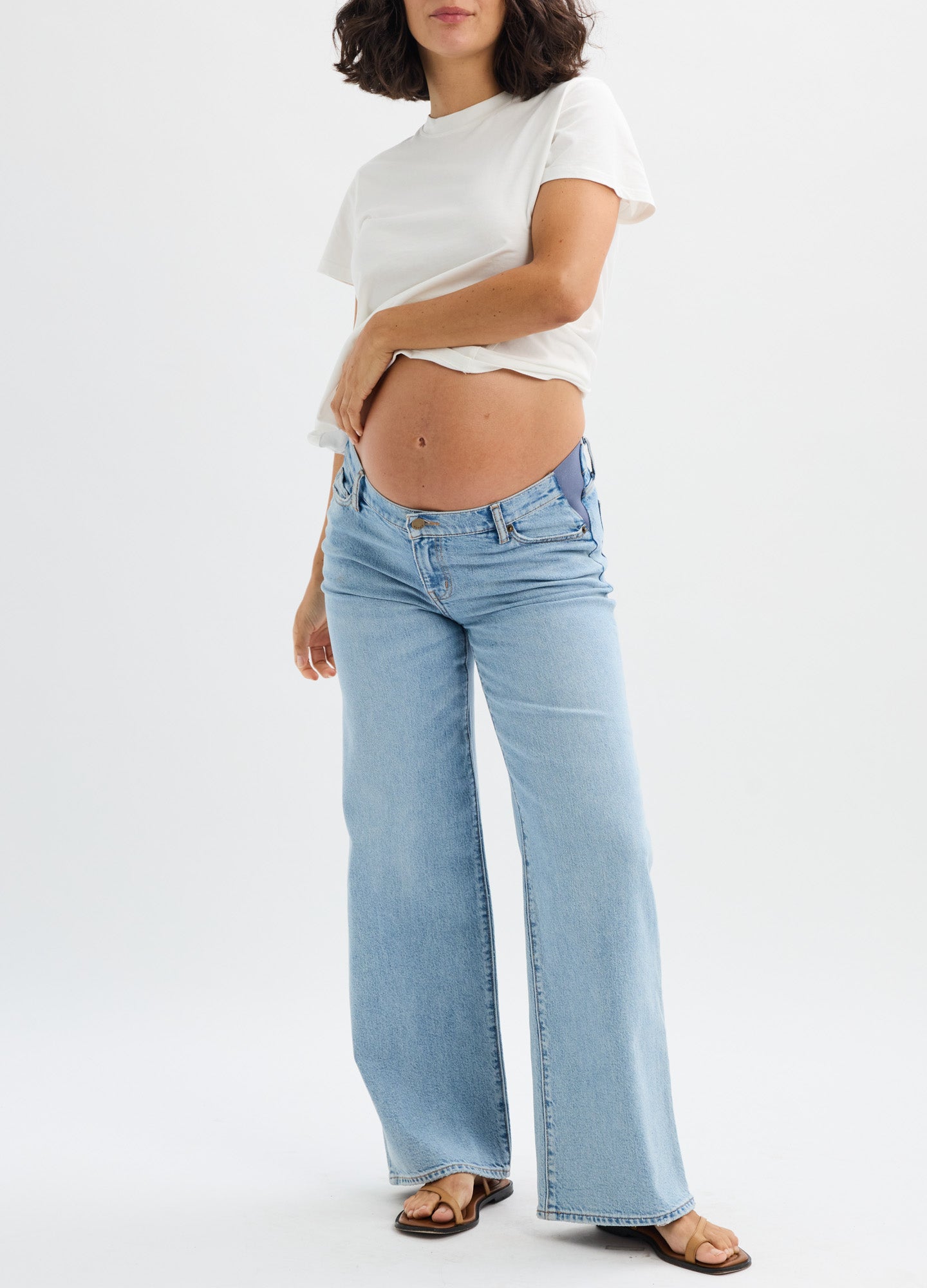 The Relaxed Wide Leg Maternity Jean