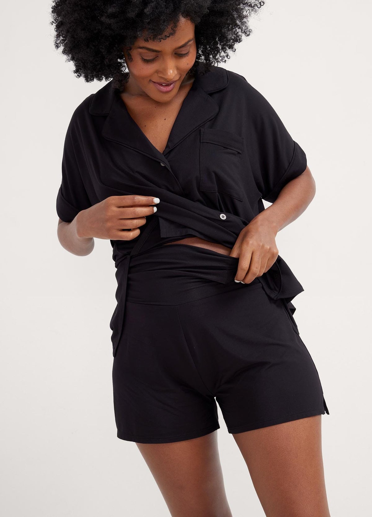 color:black