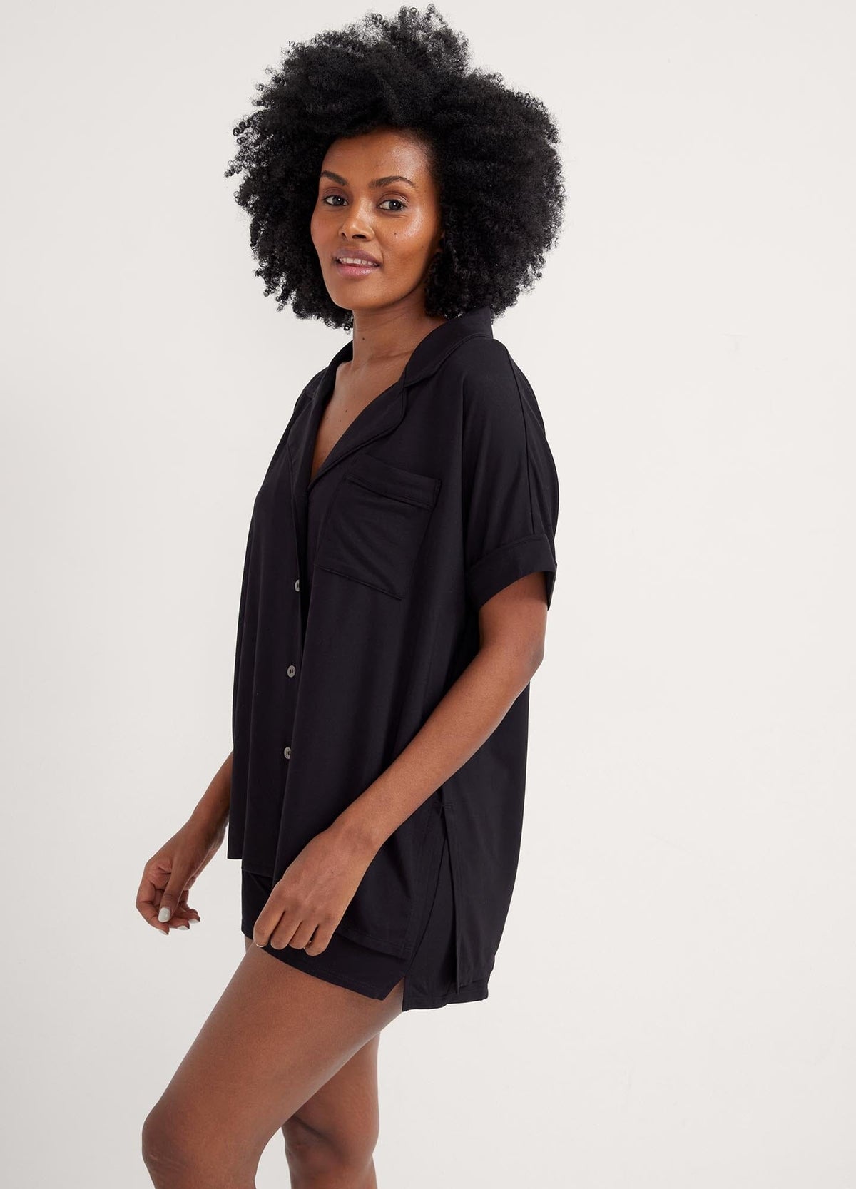 color:black