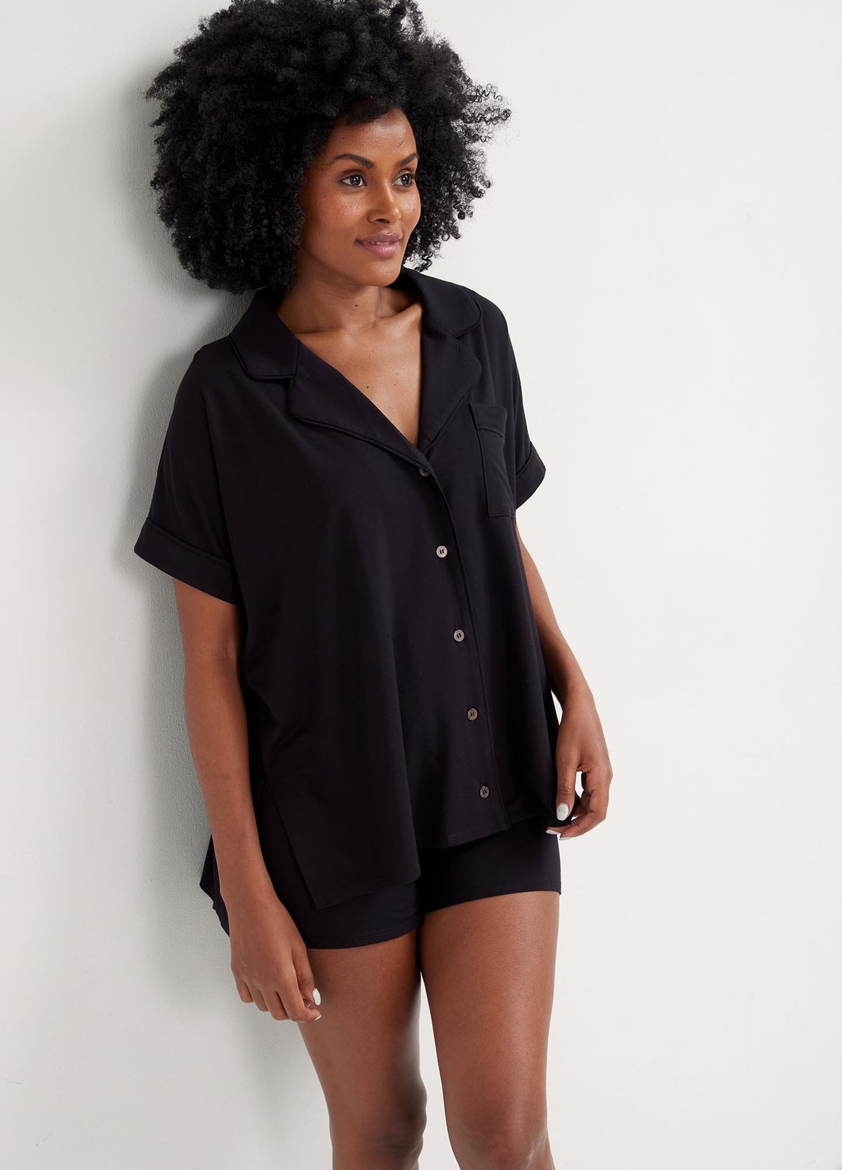 color:black