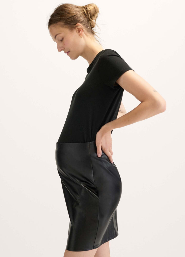 Amazon.com: Women's Stretch Faux Leather Skirt High Waist Split Mini  Bodycon Pencil Skirt HS031 S Black : Clothing, Shoes & Jewelry